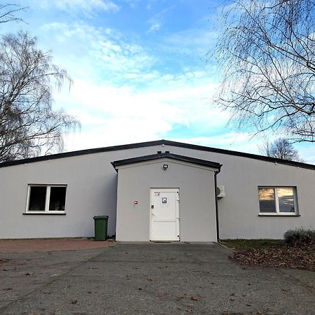 Albergue Baraczek Lotnisko Leszno Leszno  Exterior foto
