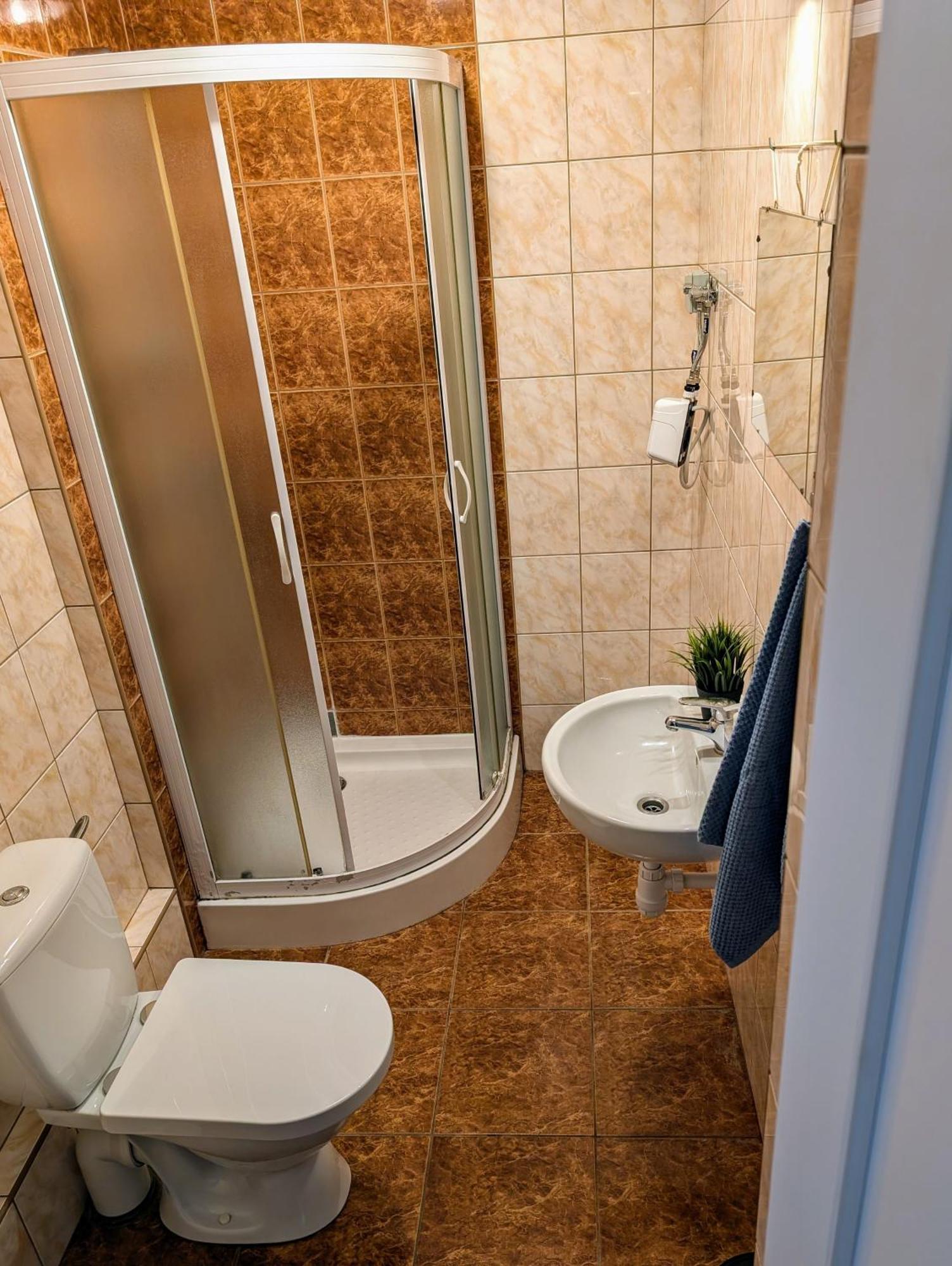 Albergue Baraczek Lotnisko Leszno Leszno  Exterior foto